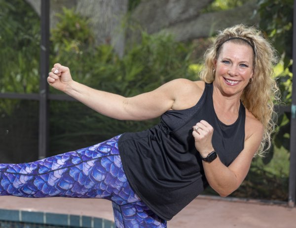 Aquatic Kickboxing Cardio Class Image